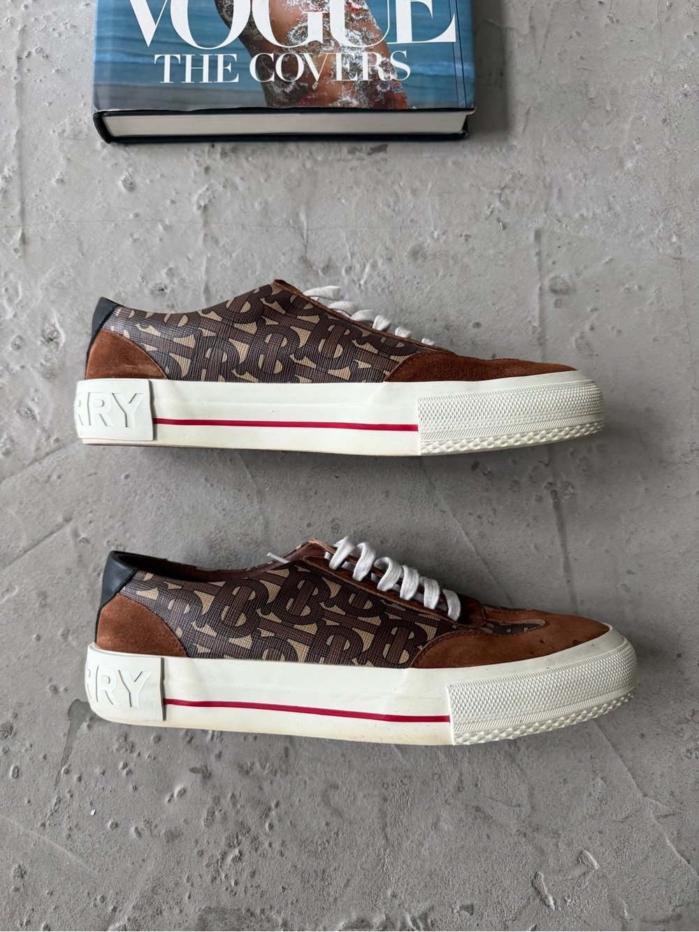 Burberry Brown TB Monogram Low-Top Sneaker size 40 or 7 US - Picture 4 of 8